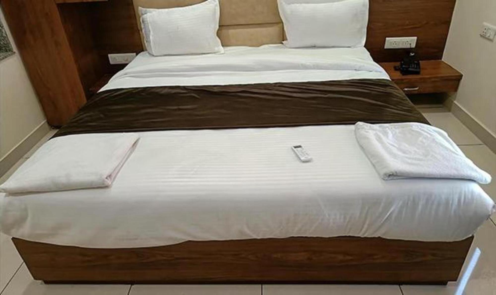 Hotel Shree Dev Prime Udaipur Exterior foto