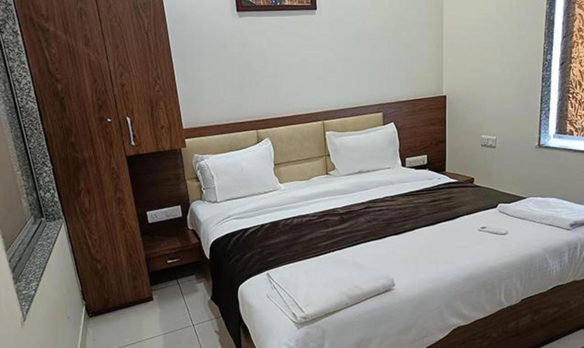 Hotel Shree Dev Prime Udaipur Exterior foto