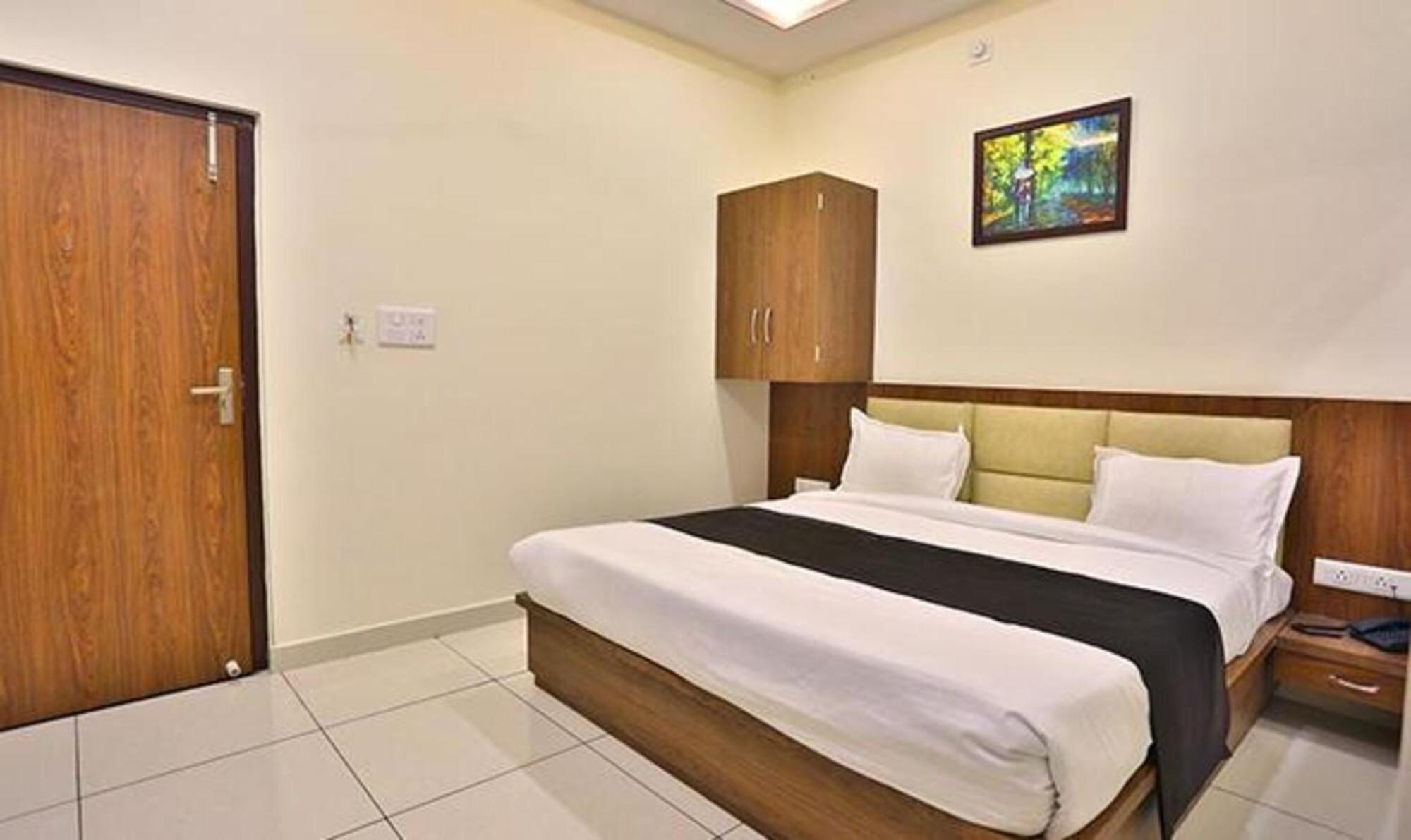Hotel Shree Dev Prime Udaipur Exterior foto